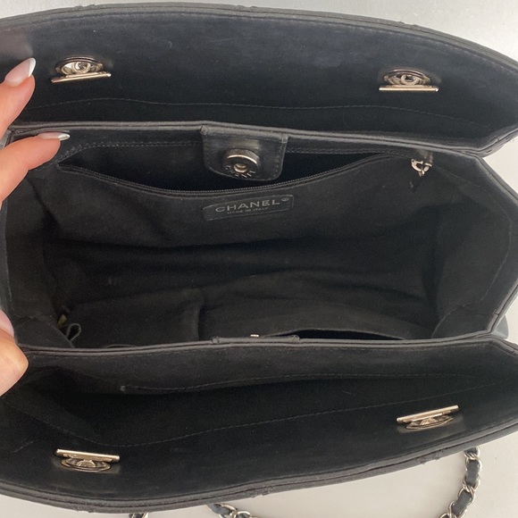 100% Authentic Chanel bag black medium - Picture 3 of 7